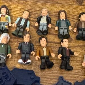 Doctor Who 11 Doctors Micro-Figure Lot + Dalek & Cyberman‎ BBC 2011 Stands